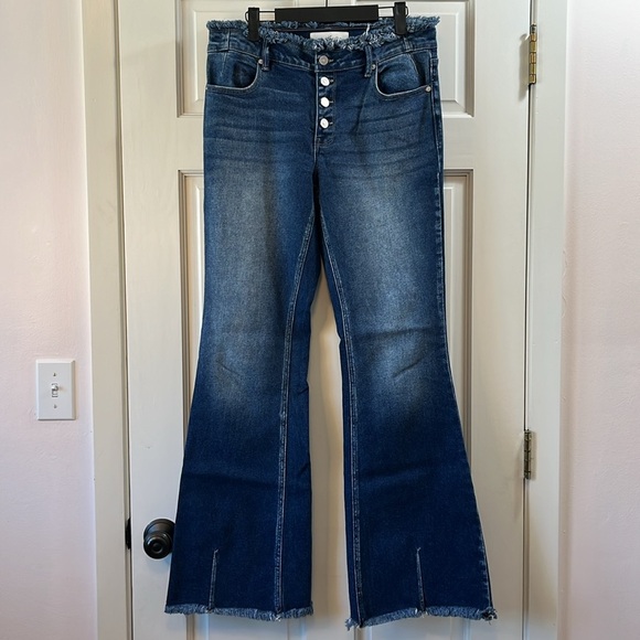Edison Mid Rise Button Fly Flare Medium Blue Wash - Size 11 / 29 - Picture 1 of 10